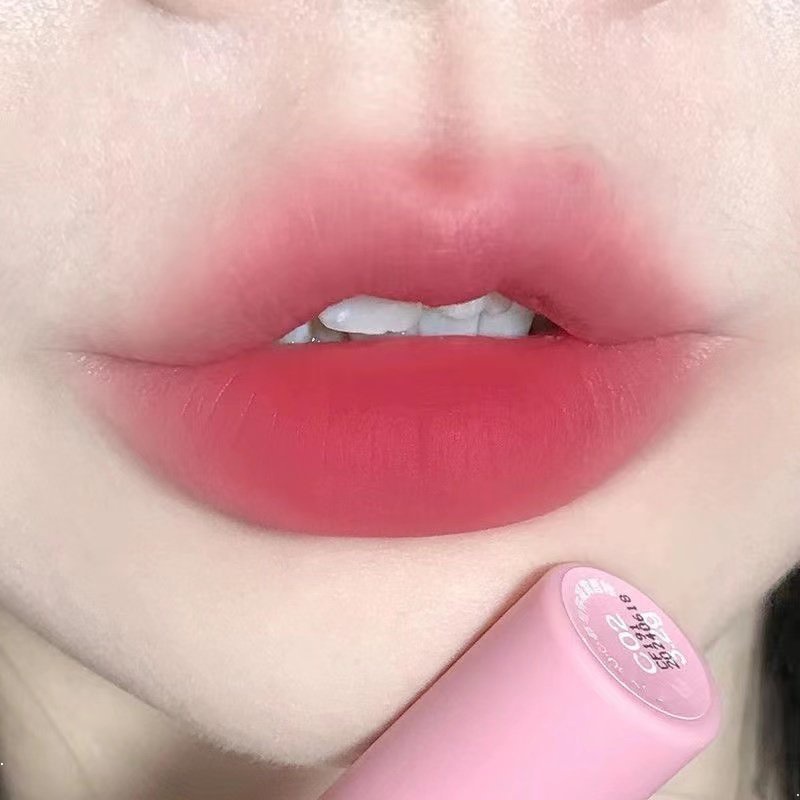 Son kem lì OULESONG nhung mịn 5 màu tùy chọn
