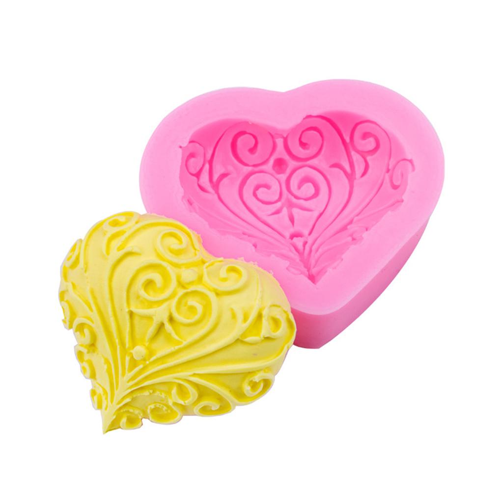 Khuôn Silicone Làm Bánh Hình Trái Tim Lãng Mạn