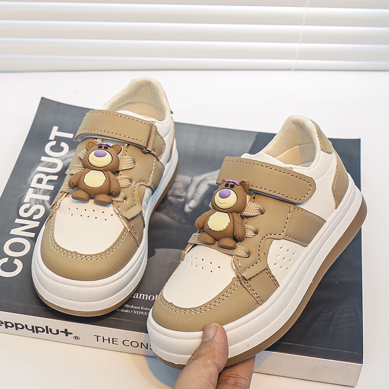 Gấu dâu Giày thể thao trẻ em giày một lớp màu hồng dễ thương cho bé gái