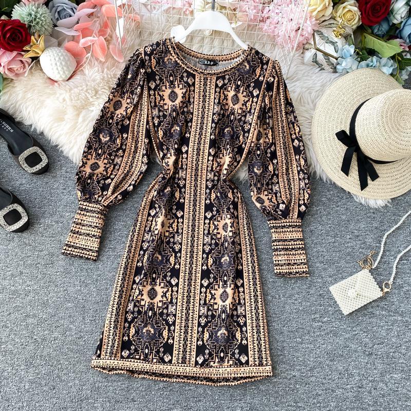Đầm Dài Vừa Vặn Tay Phồng In Họa Tiết Cung Điện Âu Mỹ