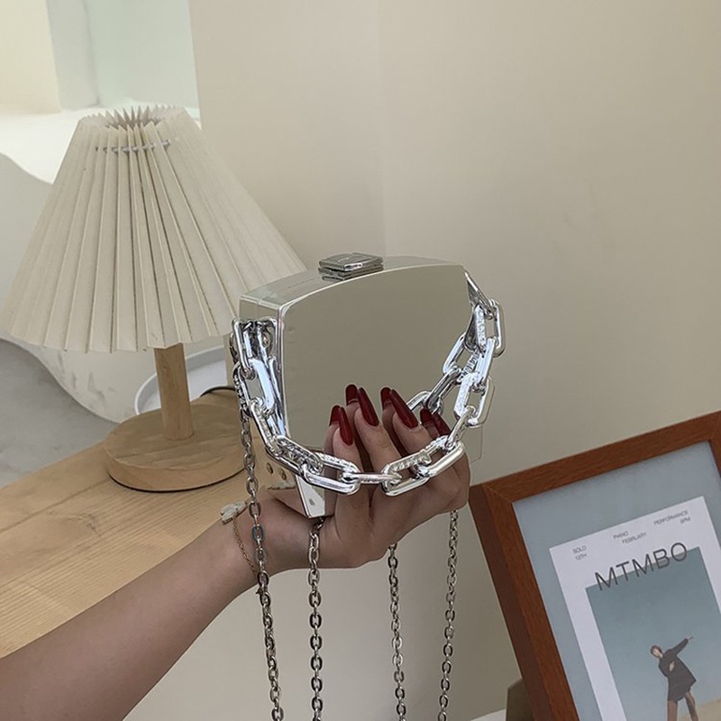 Túi Hộp Đeo Vai Dây Xích Vàng Thời Trang IELGY Cho Nữ