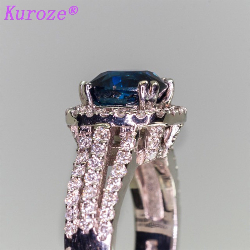 Nhẫn Đính Đá Sapphire Hình Vuông Màu Xanh Dương Thời Trang