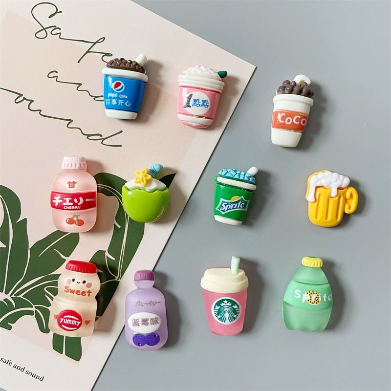 Set 11 Sticker Nam Châm Dán Tủ Lạnh Hình Chai Nước Ngọt Mini