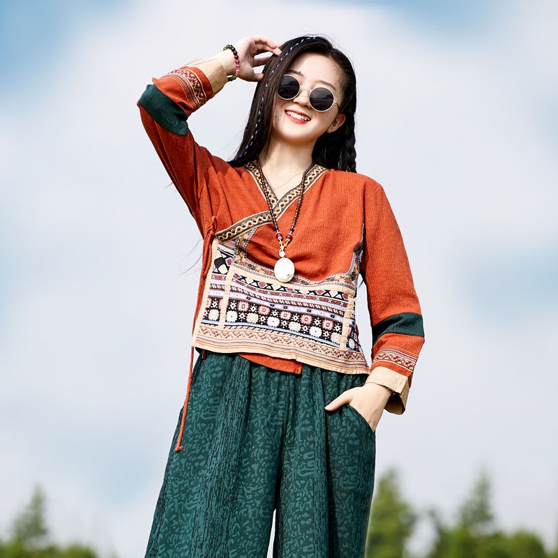 Áo Kiểu Cổ Chữ V Chất Lanh Cotton Hoạ Tiết Thêu Phong Cách Vintage