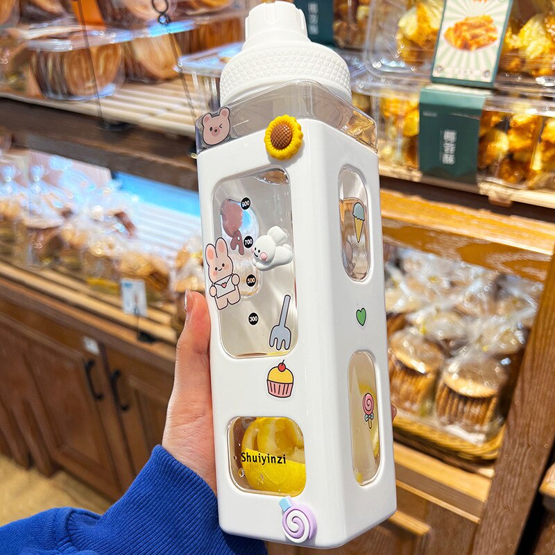 Bình Uống Nước 700 / 900ml Bằng Nhựa Dễ Thương Cho Bé Gái