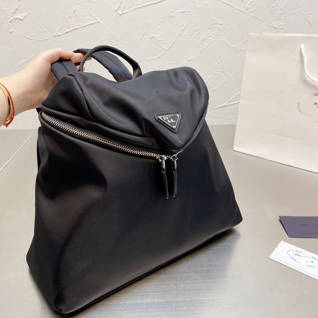 PRADA backpack lightweight simple waterproof large capacity women's casual backpack trendy new all-match travel 3MBT