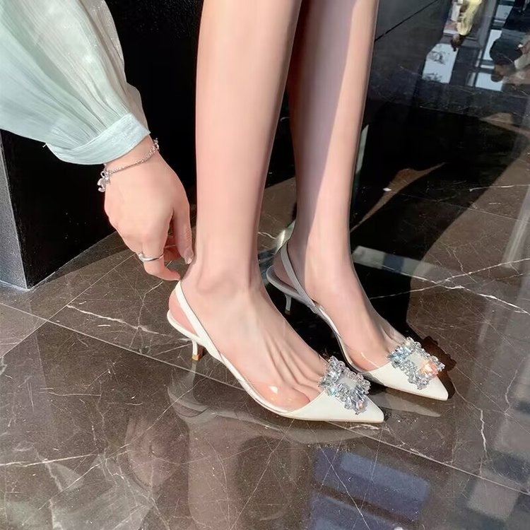 Giày Gót Thấp Mũi Nhọn Một Hàng Nút Cài Màu Trơn Đơn Giản Thoải Mái Hợp Thời Trang