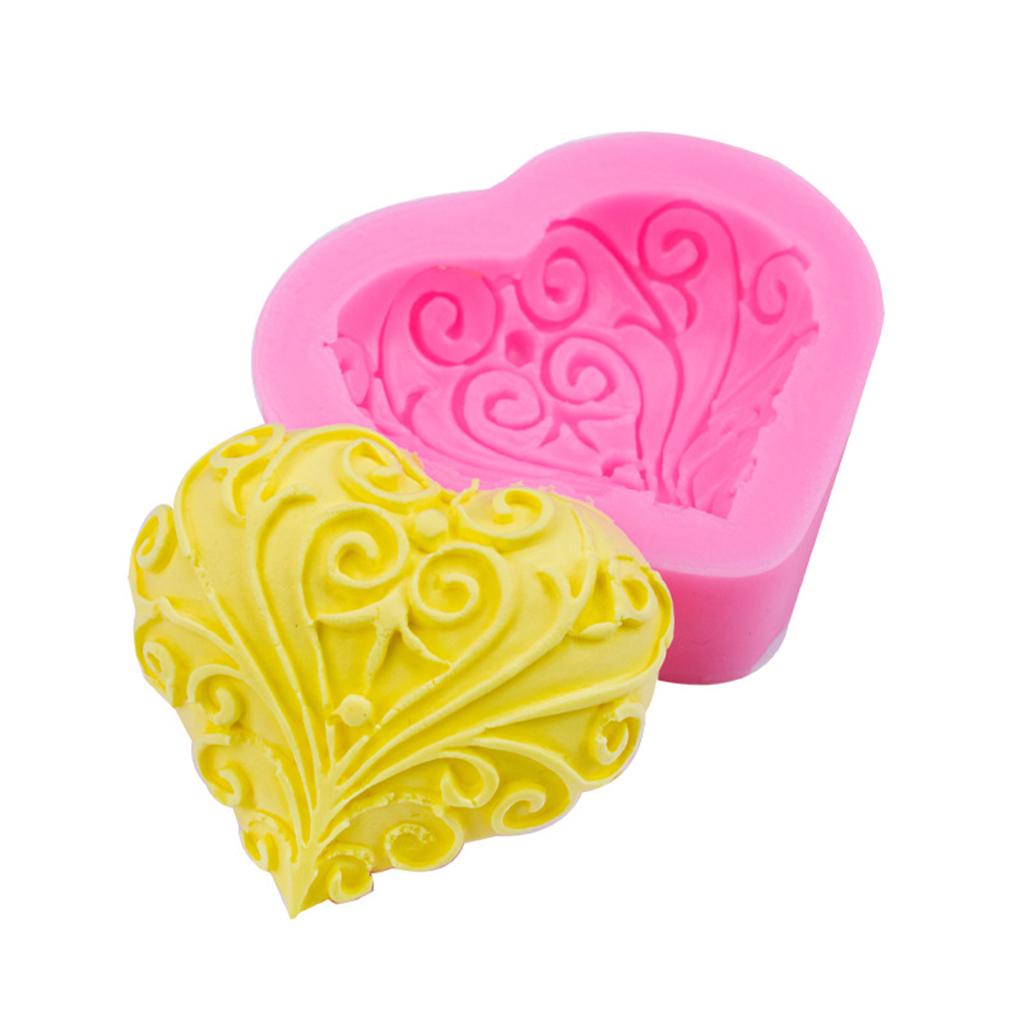 Khuôn Silicone Làm Bánh Hình Trái Tim Lãng Mạn