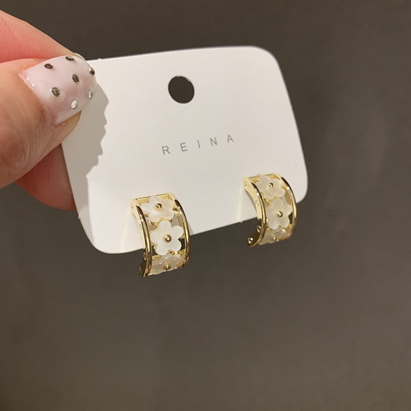 Khuyên Tai Tròn Họa Tiết Hoa Thời Trang Mới 2023