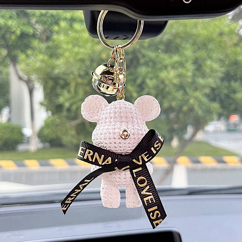 Car Pendant Ornament 2023 New High-End Rearview Mirror Decorative Resin Bear Automobile Hanging Ornament Car Interior Hanging Accessories heRf
