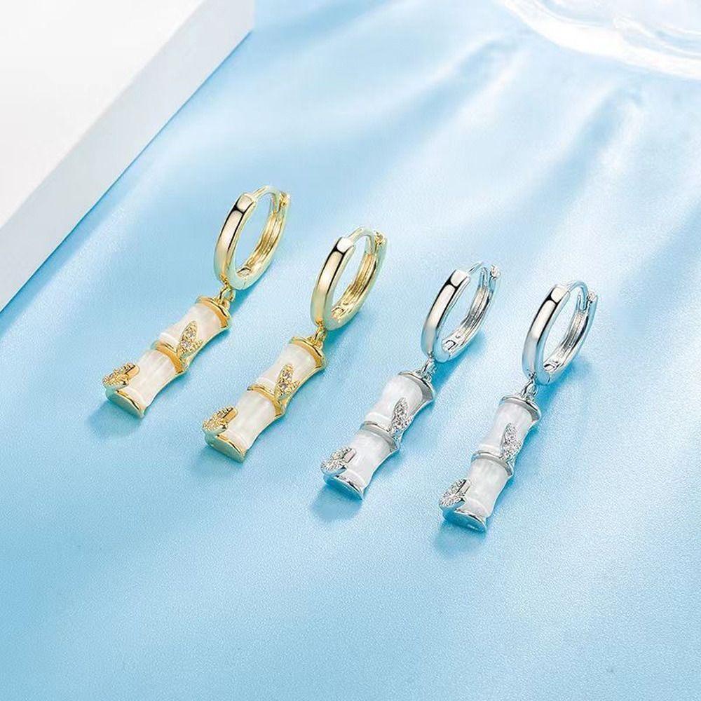 Khuyên Tai Dạng Kẹp Bằng Hợp Kim Tinh Tế Phong Cách Retro Thời Trang Cho Nữ