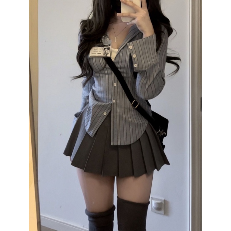 Bộ Áo Sơ Mi Tay Dài Kẻ Sọc Phối Chân Váy Xếp Ly Thời Trang Xuân Thu Cho Nữ