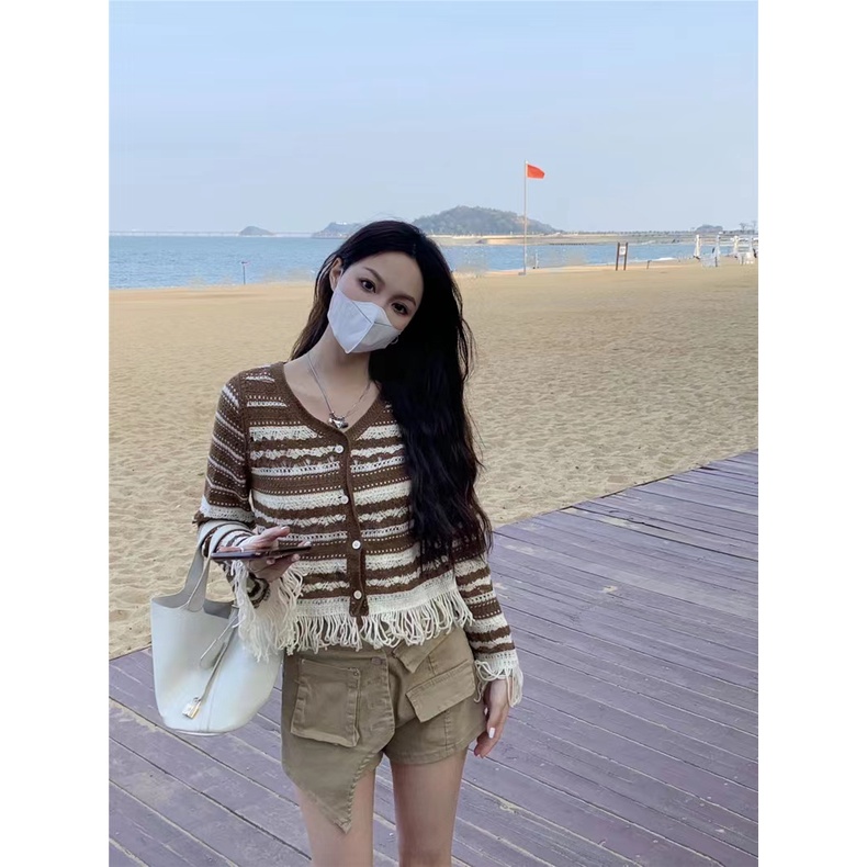 Áo Khoác Cardigan Dệt Kim Thiết Kế Đục Lỗ Phối Tua Rua Thời Trang Mùa Xuân Mới Cho Nữ