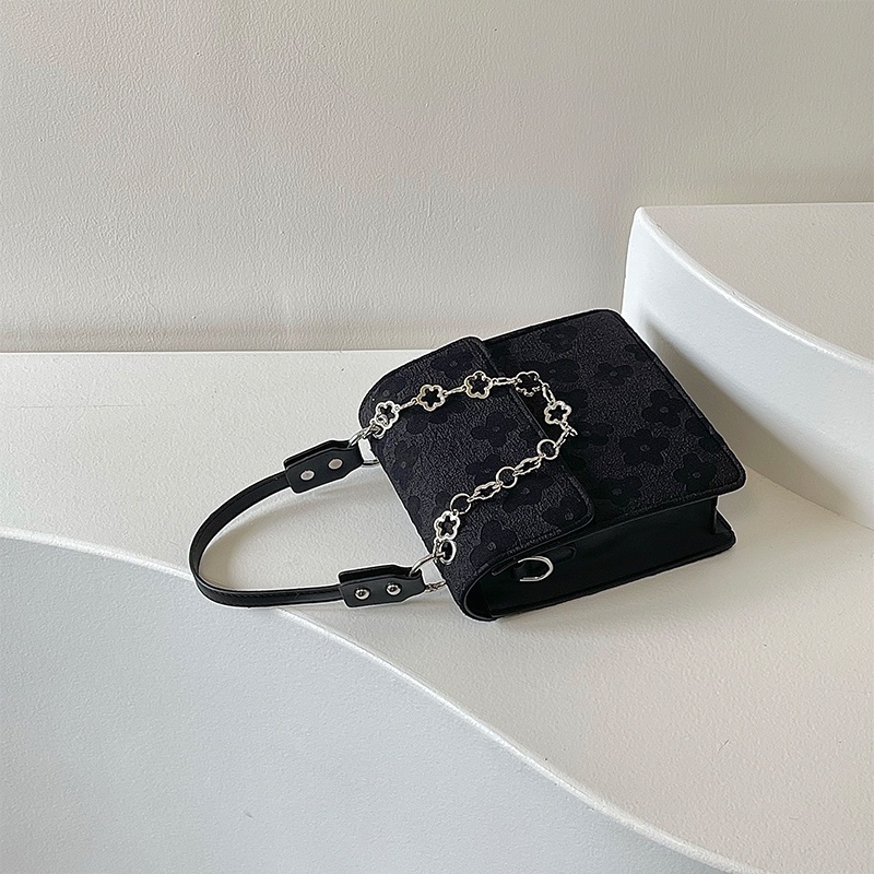 Túi Đeo Chéo Dây Xích Thời Trang Cao Cấp Dễ Phối Đồ Cho Nữ