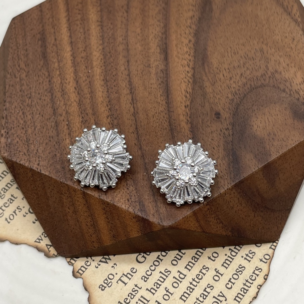 1490610     Nút Tròn Ba Chiều Bằng Đồng Đính Đá Zircon Lấp Lánh Đơn Giản Trang Trí Nút Áo