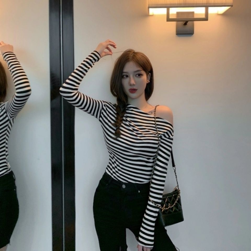 Áo Thun Trễ Vai Họa Tiết Kẻ Sọc Thiết Kế Mới Quyến Rũ Thời Trang Dành Cho Nữ