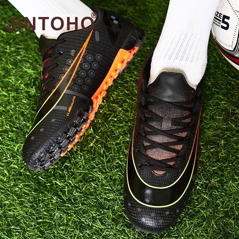 Giày Đá Bóng Chống Trượt Màu Đen Siêu Nhẹ Size 35-46 Dành Cho Cặp Đôi