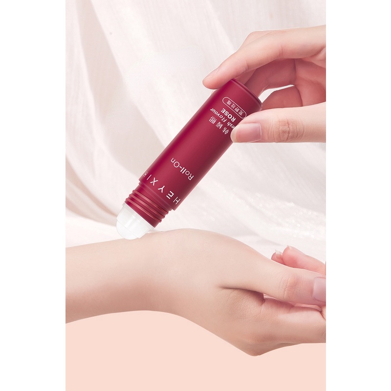 Lăn Khử Mùi Cơ Thể Mùi Hoa Lâu Trôi 20ml