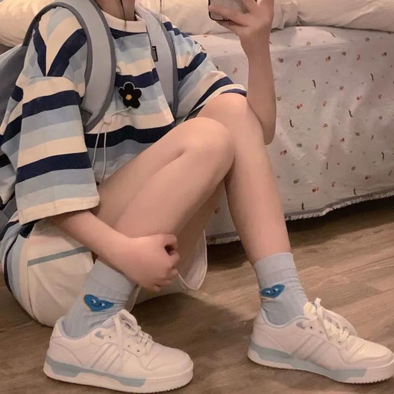 Áo Thun Tay Ngắn Dáng Rộng Họa Tiết Sọc Thêu Thiết Kế Mới Thời Trang Dành Cho Nữ