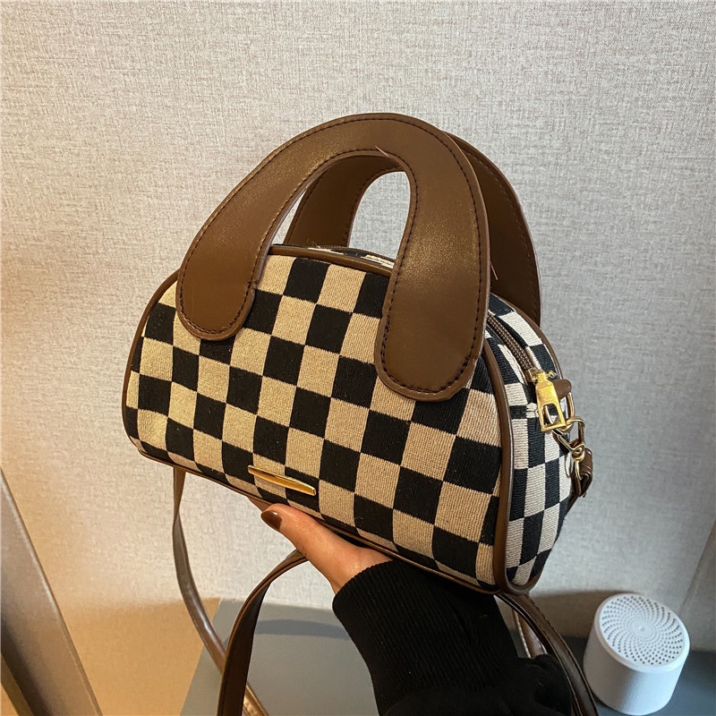 Ielgy Túi Xách Đeo Vai Hình Bán Nguyệt Họa Tiết Kẻ Ô retro Cá Tính Dễ Phối Đồ Cho Nữ