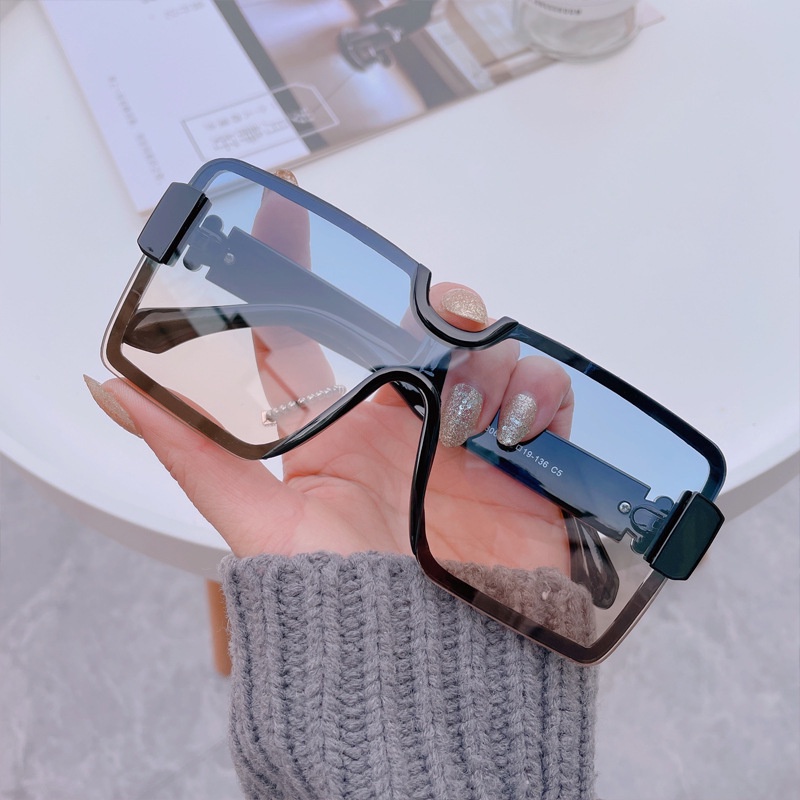 Kính Mát Hình Bầu Dục Gọng Lớn Màu Gradient Thời Trang Chống Tia UV Cho Nữ