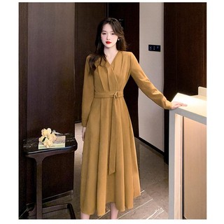 Đầm dài cổ V chiết eo màu trơn Xiny D2623