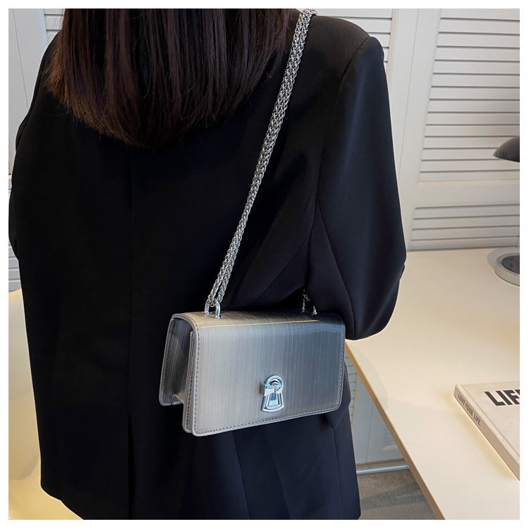 Túi kẹp nách dây xích trơn túi đeo vai dây xích đi học đi làm