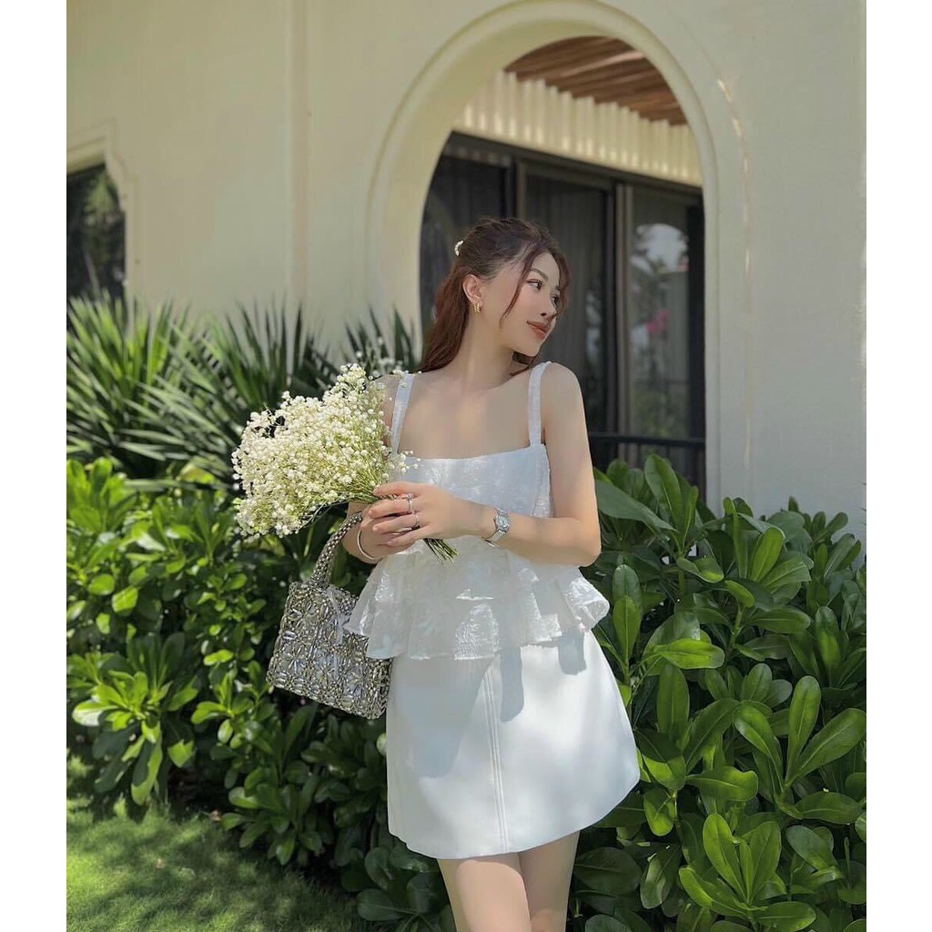 SET BỘ ĐI CHƠI, SET 2 MÓN ÁO 2 DÂY 3 TẦNG REN NỔI PHỐI CHÂN VÁY CHỮ A THẬT XINH KO THỂ CHỊU NỔI