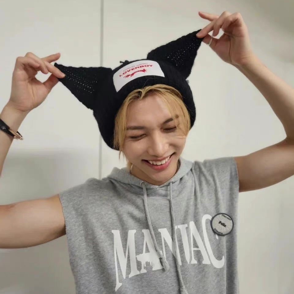 Mũ Len Dệt Kim Màu Trơn Trang Trí Tai Mèo Xinh Xắn Cho Cặp Đôi