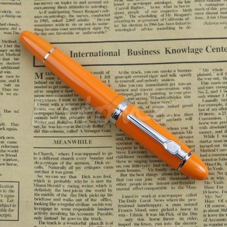 Bút máy chất liệu thép cao cấp jinhao 159