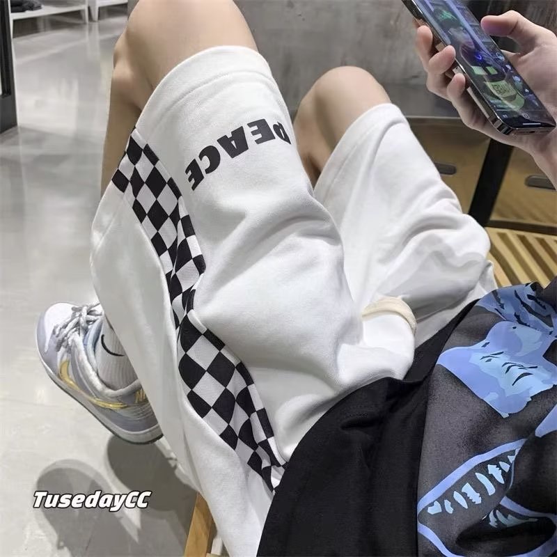 Quần Short Thể Thao Ống Rộng Họa Tiết Ca Rô Phong Cách Hong Kong Hàng Mới Chính Hãng Dành Cho Bạn Nam