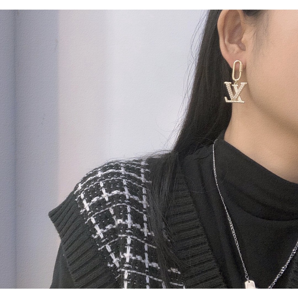 LOUIS VUITTON Bông Tai LV Bằng Thép Titan Thời Trang Cho Nữ