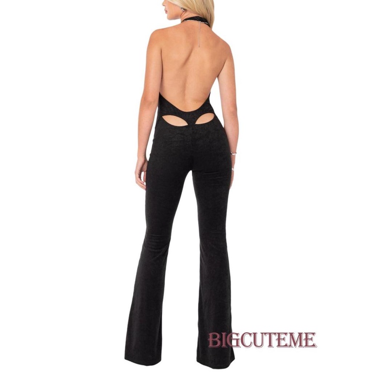 Áo liền quần Sát Nách Màu Đen Cổ Chữ V Khoét Sâu Quyến Rũ