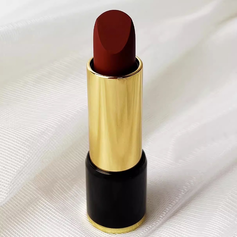 Son Lì Vỏ Màu Đen / Trắng Thương Hiệu Lancome Jingchun 295 # 888#