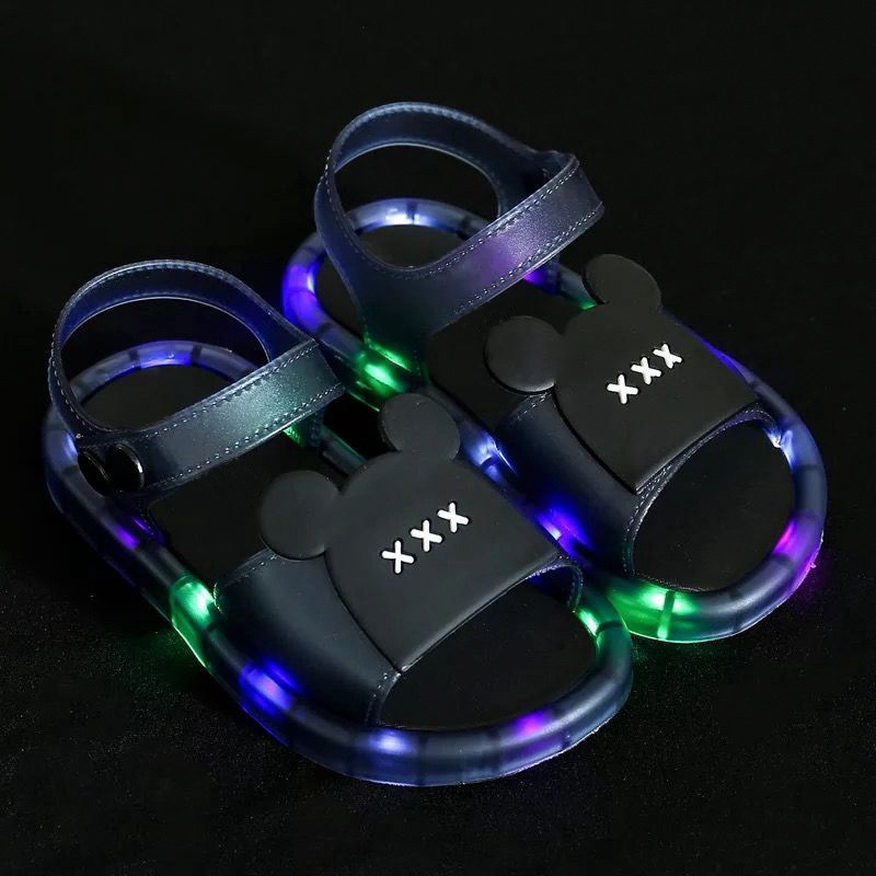 Xăng đan Đế Mềm Cỡ Nhỏ Và Vừa Có Đèn LED Phát Sáng Dành Cho Nam Nữ Đi Biển Ngoài Trời