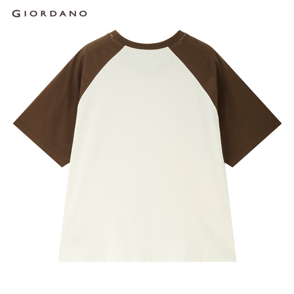 Áo thun GIORDANO 05323435 tay kiểu raglan thêu họa tiết phối màu tương phản cho nữ
