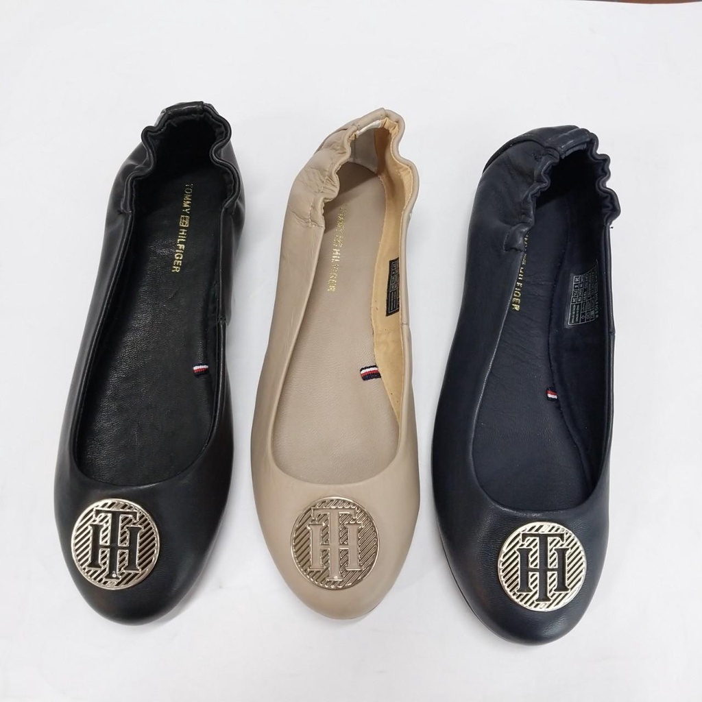 Giày bệt TM logo tròn