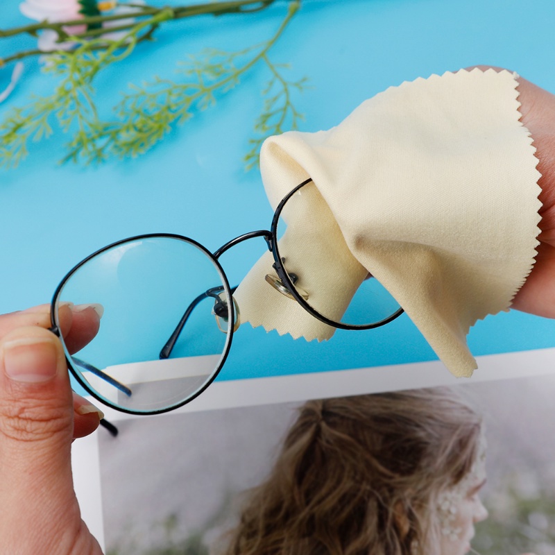 1 Khăn Lau Mắt Kính / Màn Hình Điện Thoại / Máy Ảnh Hình Vuông Bằng Sợi Siêu Mịn Màu Sắc Ngẫu Nhiên