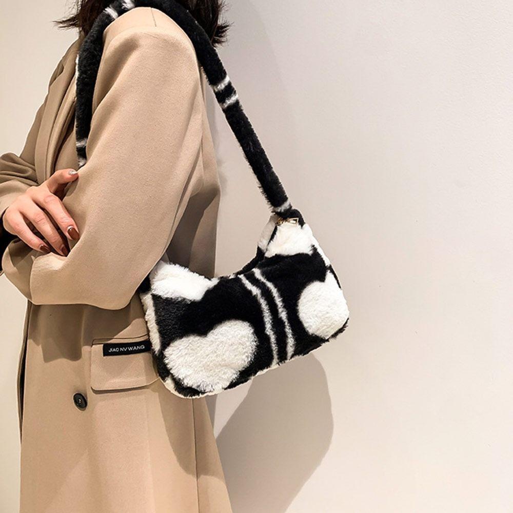 Túi Đeo Chéo Lông Xù Hình Trái Tim Dễ Thương Thời Trang Cho Nữ