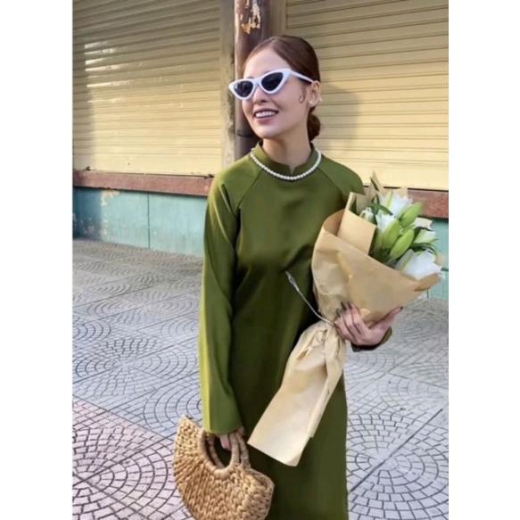 Áo dài dáng suông 2 tà màu xanh rêu, áo dài truyền thống.