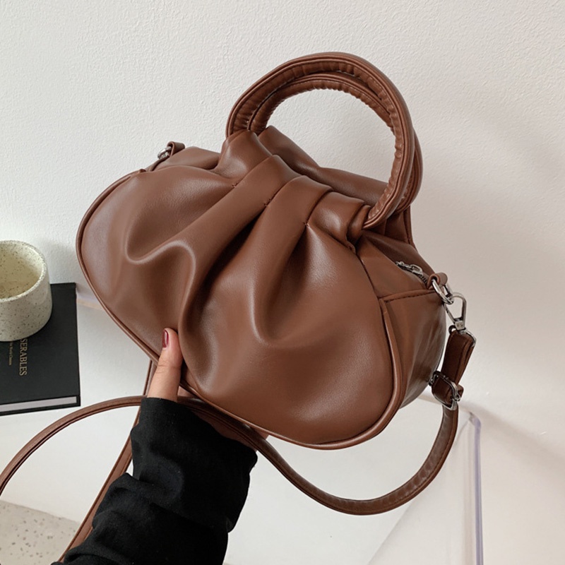 Túi Xách Đeo Vai Hình Đám Mây Phối Dây Xích Thời Trang Cao Cấp Dành Cho Nữ