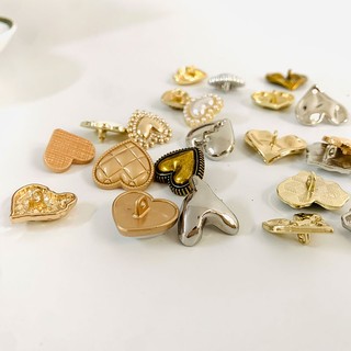 Set 5 Nút Gỗ Hình Trái Tim Trang Trí Thủ Công