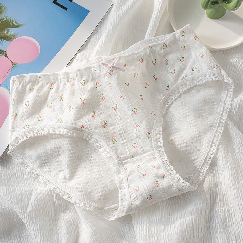 Quần Lót Cotton Lưng Vừa Họa Tiết Hoa Nhỏ Dễ Thương Phong Cách Nhật Bản Cho Nữ