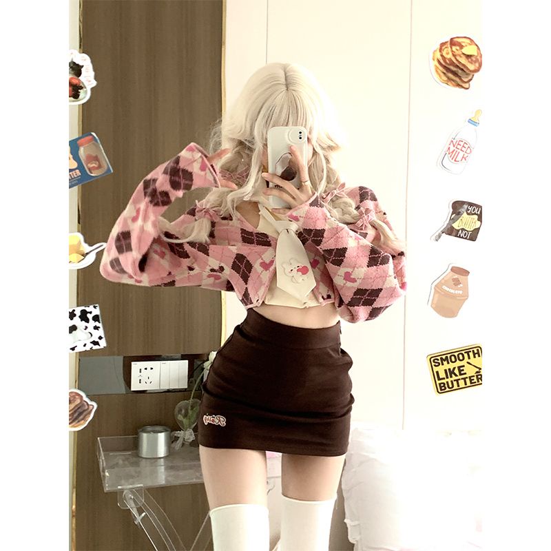 Cô gái dừa/Magic House Mùa đông mới ngọt ngào hot girl áo khoác dệt kim ngắn hình thoi màu hồng mỏng