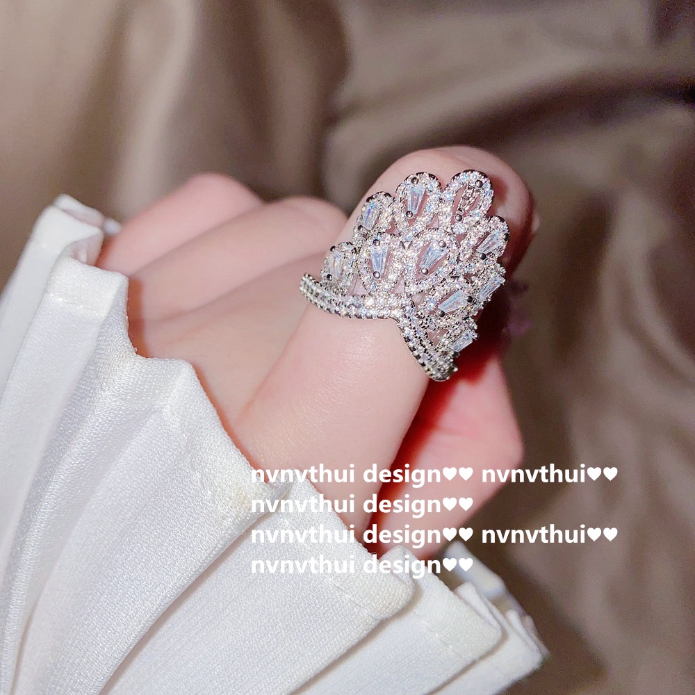Nhẫn Mạ VàNg TrắNg 18K ĐíNh Đá HìNh GiọT NướC