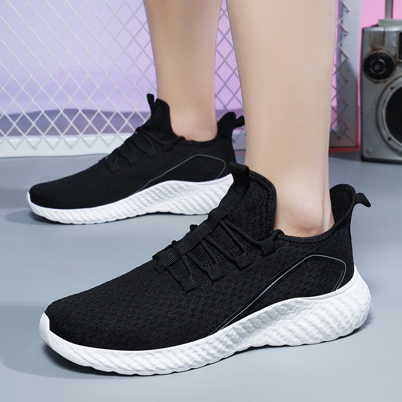 Giày Thể Thao Đế Mềm Siêu Nhẹ Thoáng Khí Size 39-48 Thời Trang Mùa Hè Cho Nam