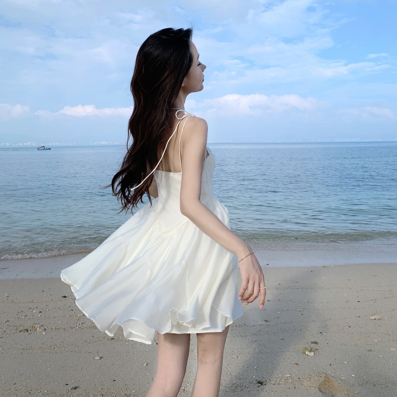 Đầm dự tiệc đi biển 2 dây màu trắng Váy babydoll ngắn thiết kế chiết eo cúp nâng ngực che khuyết điểm tốt 1120 CT-5.1