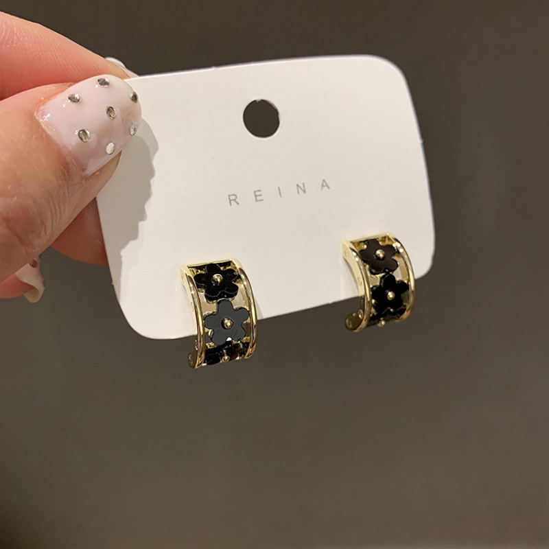 Khuyên Tai Tròn Họa Tiết Hoa Thời Trang Mới 2023