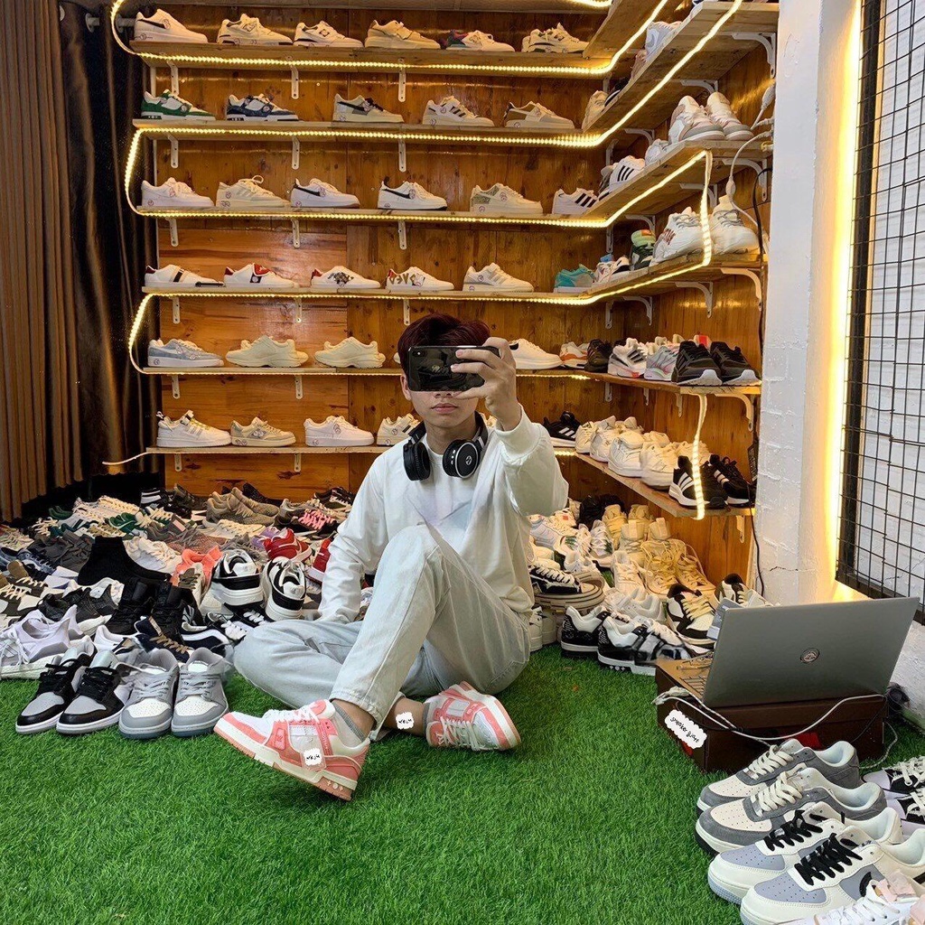 Giày thể thao LV HỒNG hàng đẹp, mẫu mã nào shop cũng có, có cửa hàng lớn