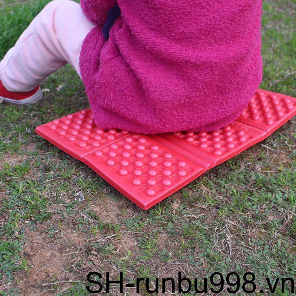 Đệm Ngồi XPE Chống Ẩm Màu Sắc Ngẫu Nhiên Dùng Khi Đi Cắm Trại